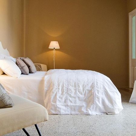 Blulassu City Center Rooms กาญารี ภายนอก รูปภาพ