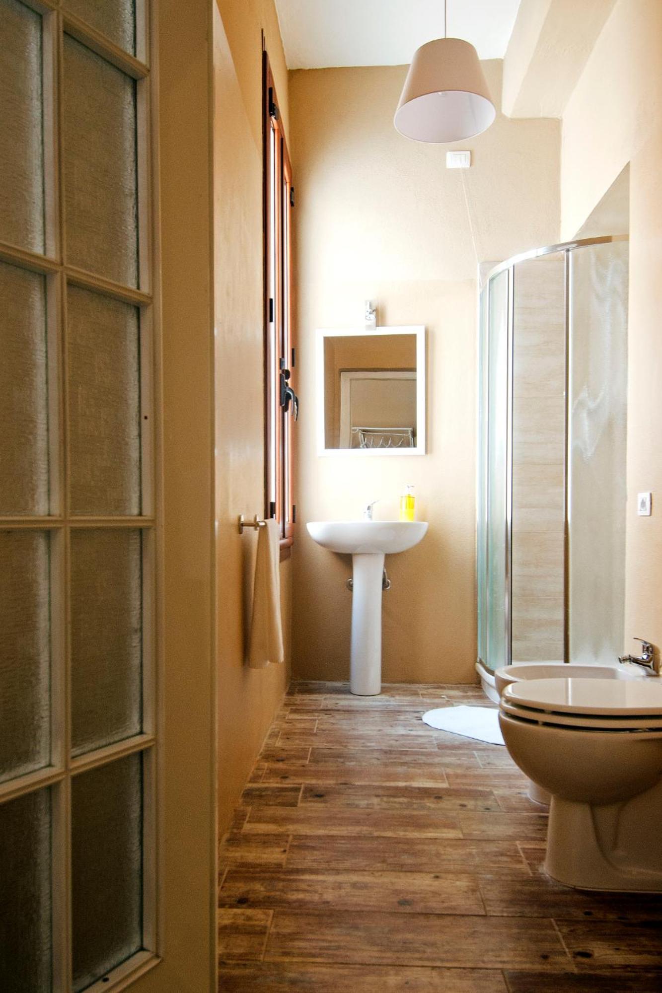 Blulassu City Center Rooms กาญารี ภายนอก รูปภาพ
