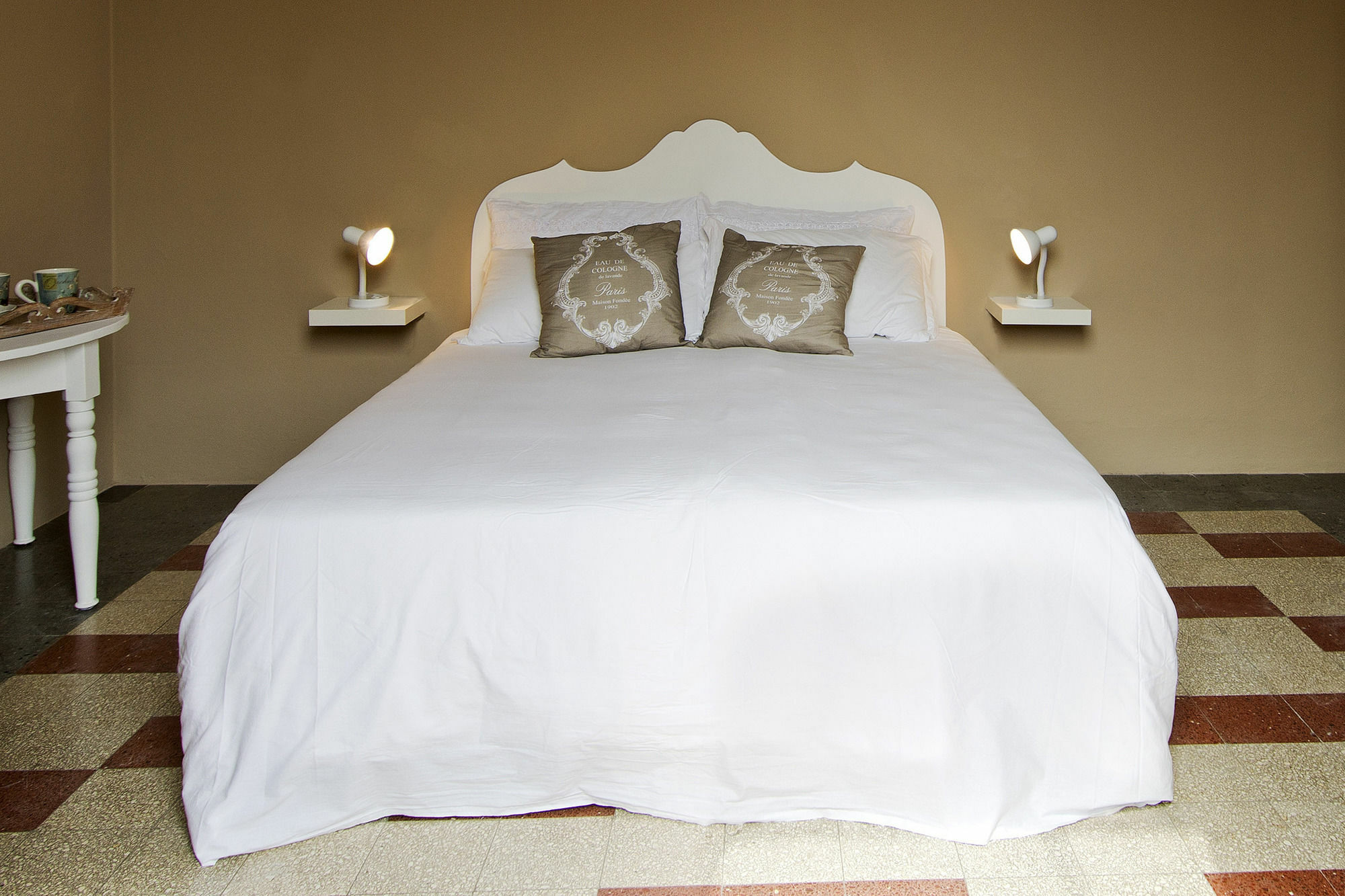 Blulassu City Center Rooms กาญารี ภายนอก รูปภาพ