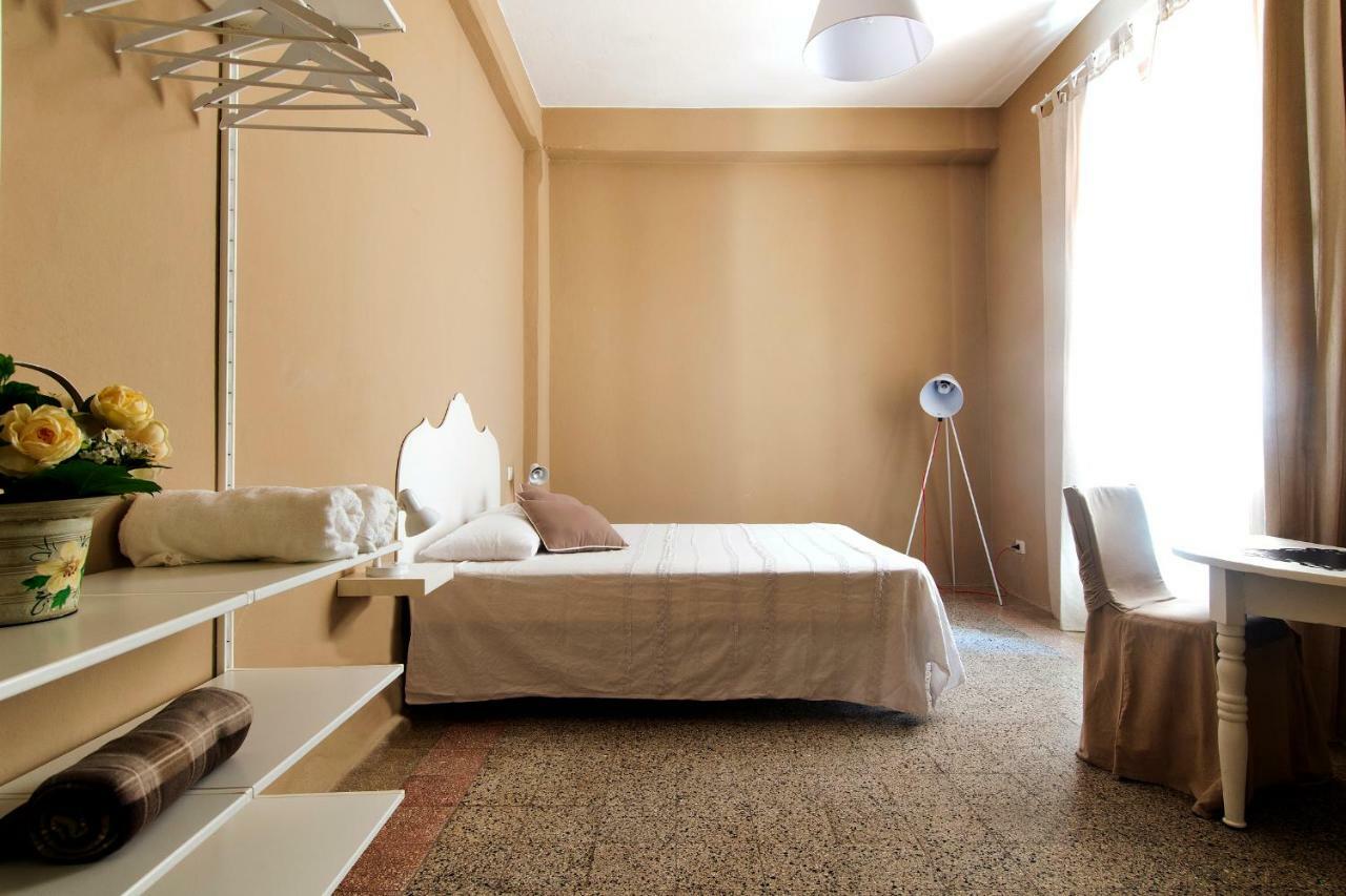 Blulassu City Center Rooms กาญารี ภายนอก รูปภาพ