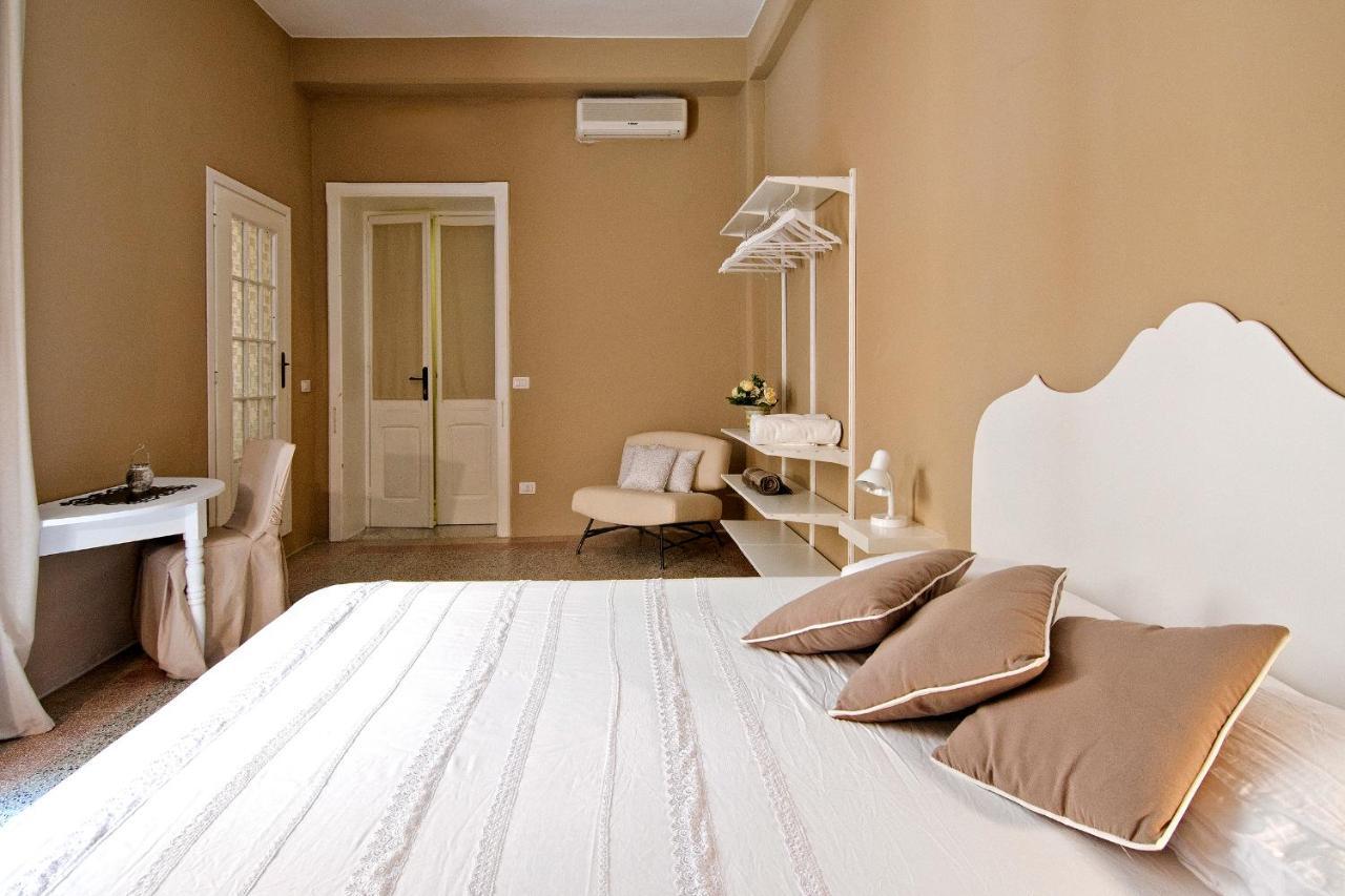 Blulassu City Center Rooms กาญารี ภายนอก รูปภาพ